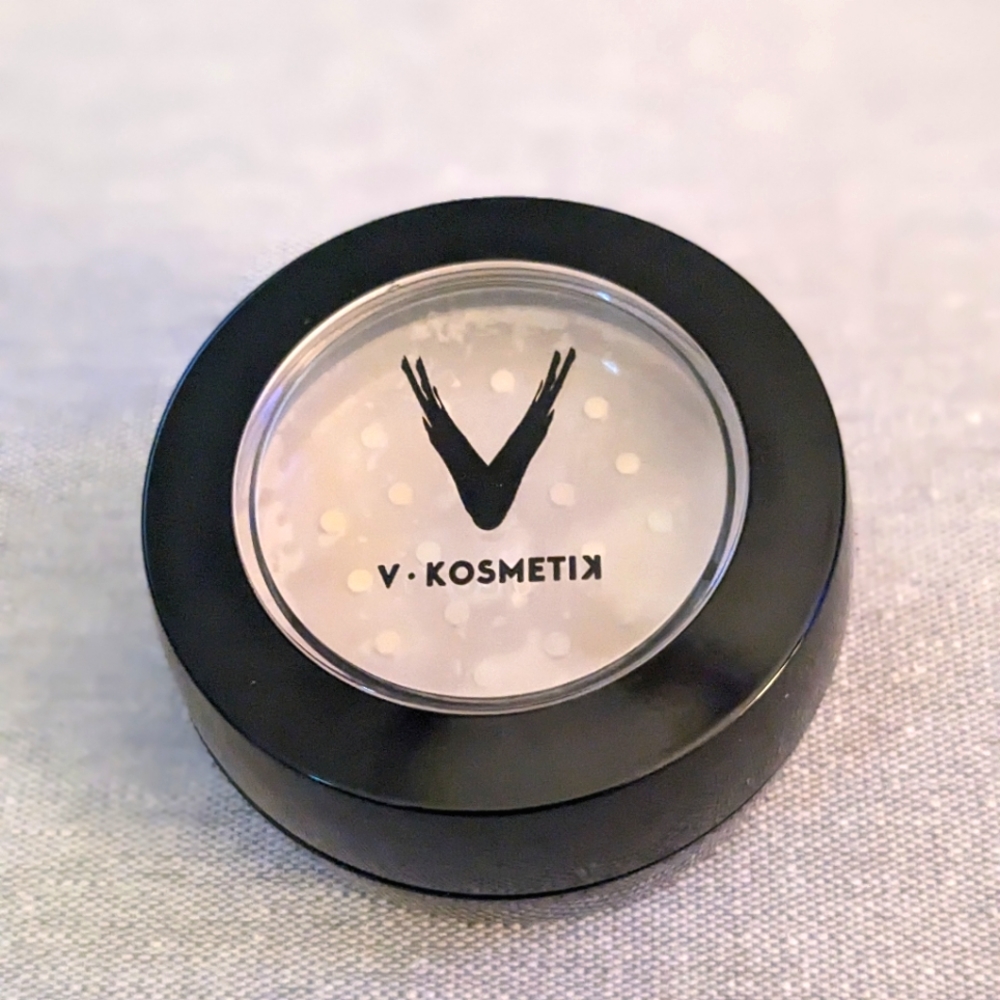 V KOSMETIK face powder